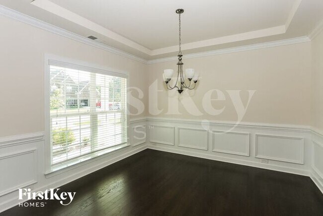 Building Photo - 9863 Travertine Trail