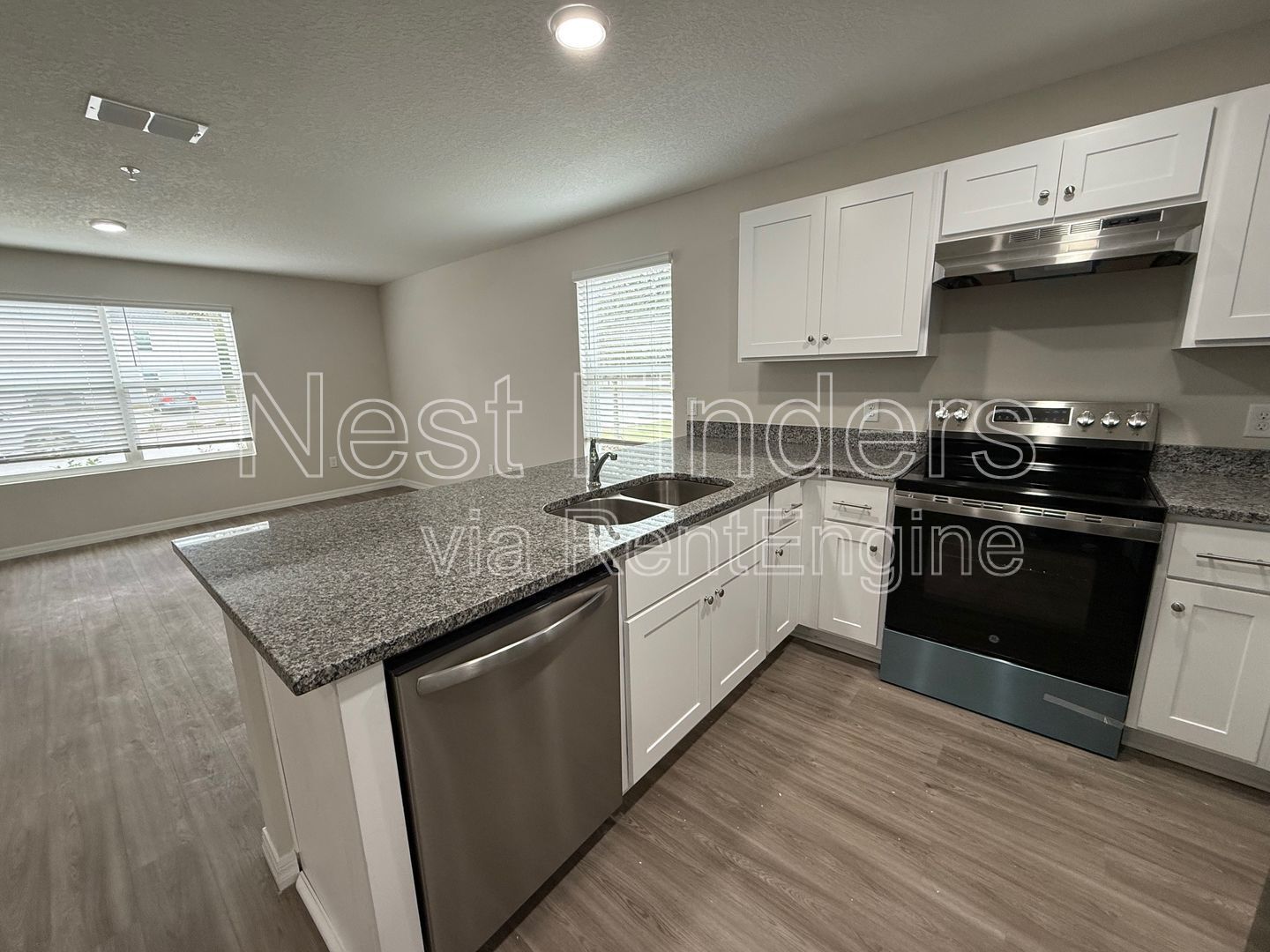 Building Photo - 11454 Oakfield Ct