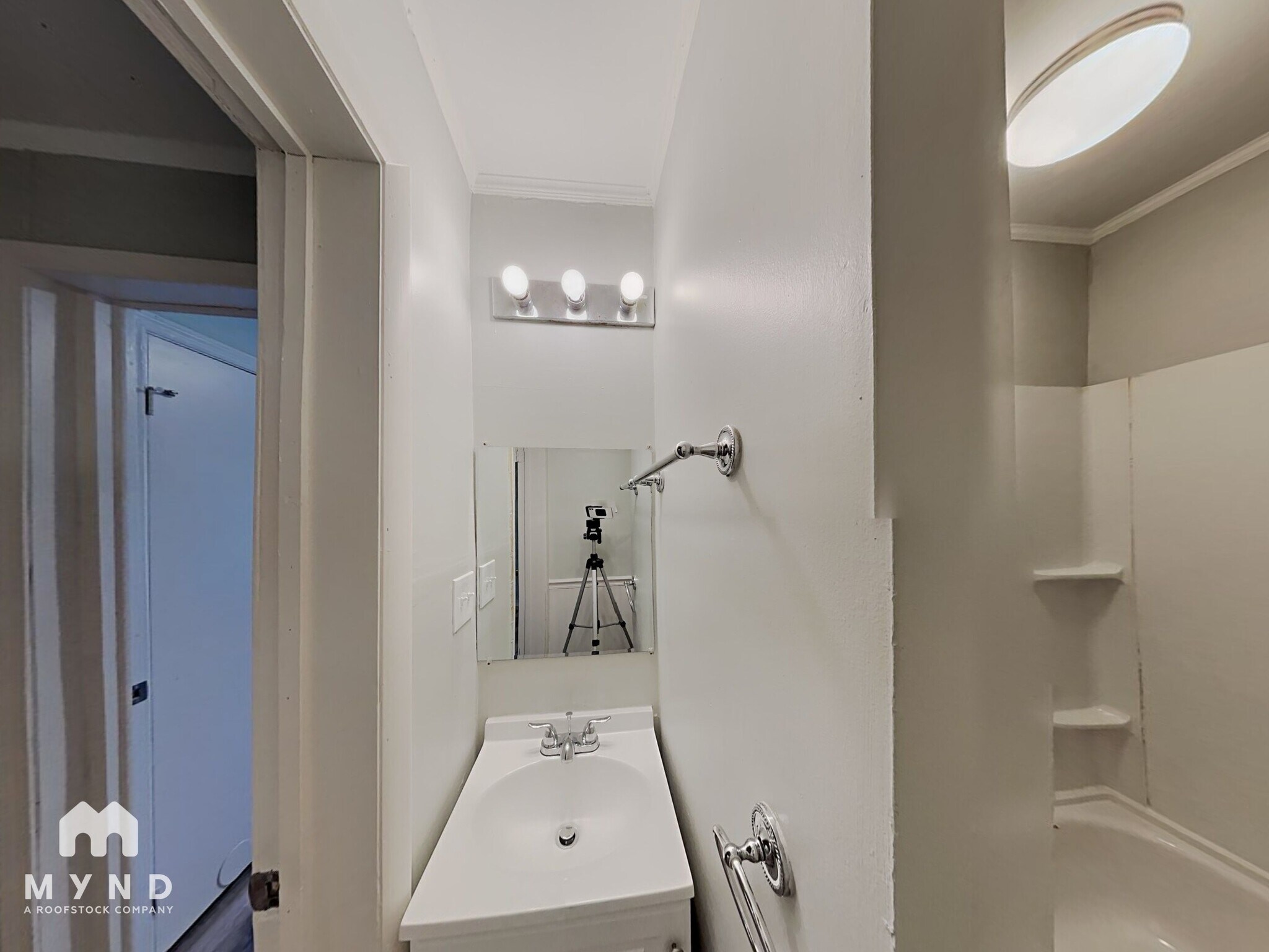 Building Photo - 1445 Echols Dr