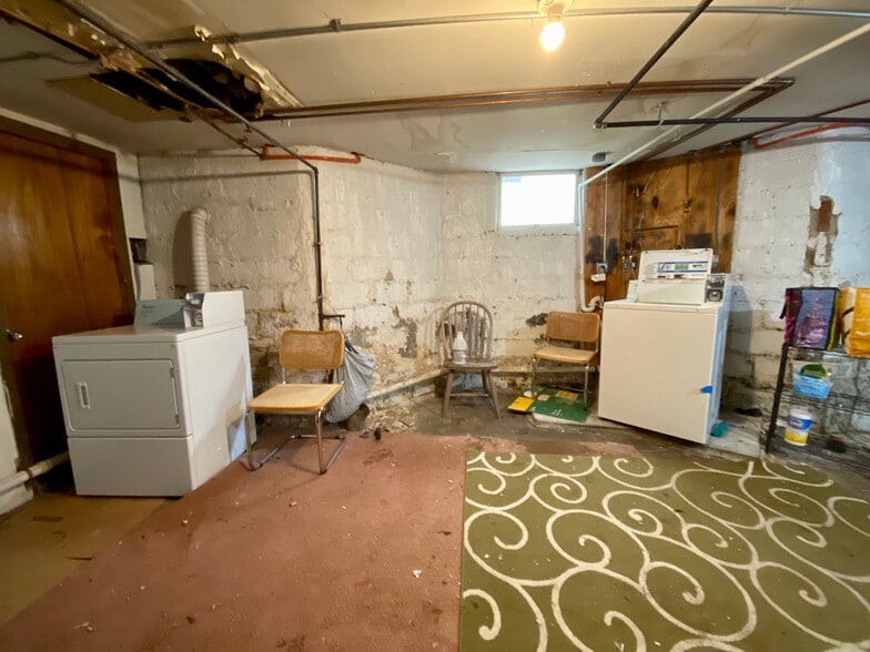 Building Photo - 14 Belknap St