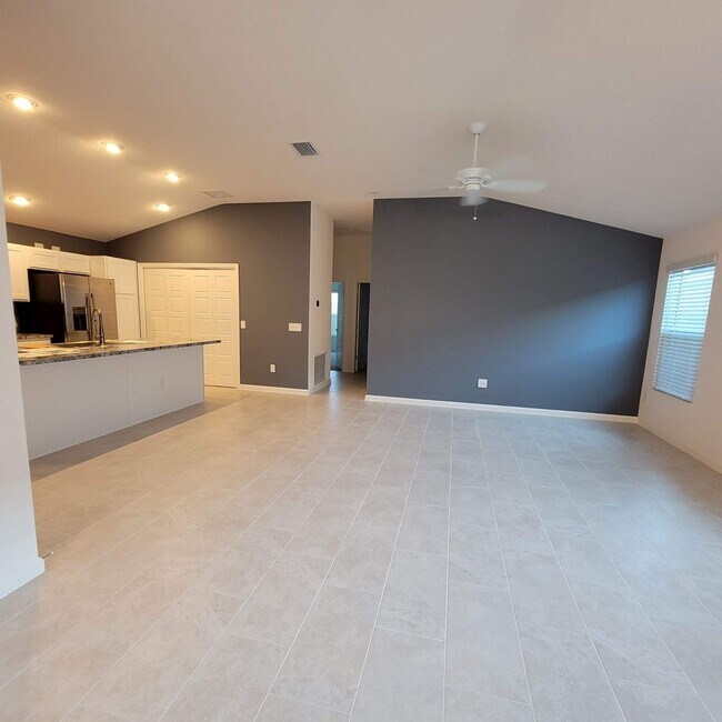 Building Photo - Wonderful home in Citrus Grove