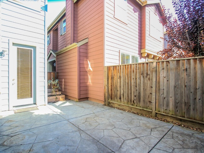 Building Photo - 7935 Kipling Cir