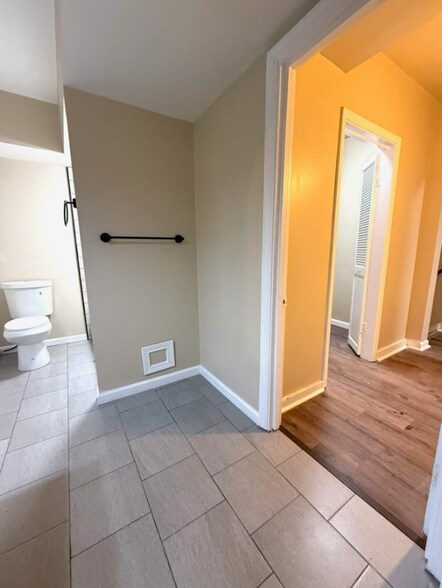 Building Photo - 751 Chislett St