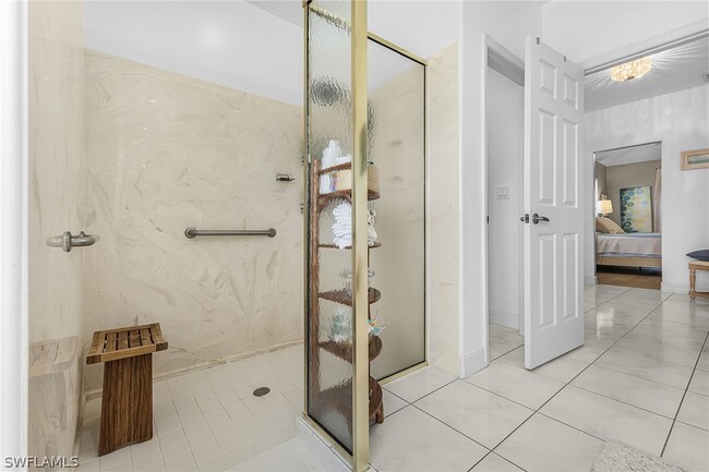 Building Photo - 2031 Teagarden Ln