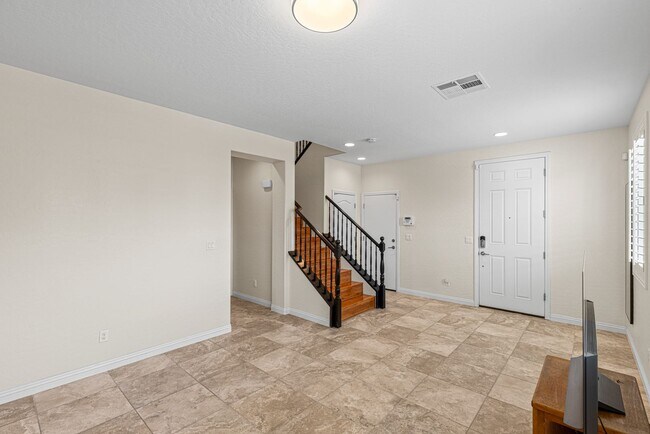 Building Photo - Beautiful West Vegas Home With Next Gen Suite