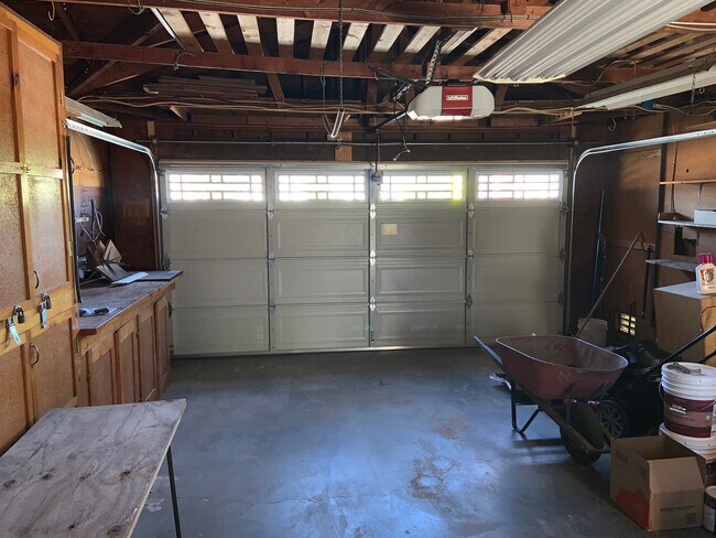 Building Photo - Beautiful 3BR/2BA Home in Santee