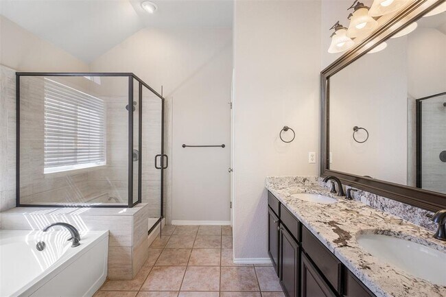 Building Photo - 119 Tanner Cir