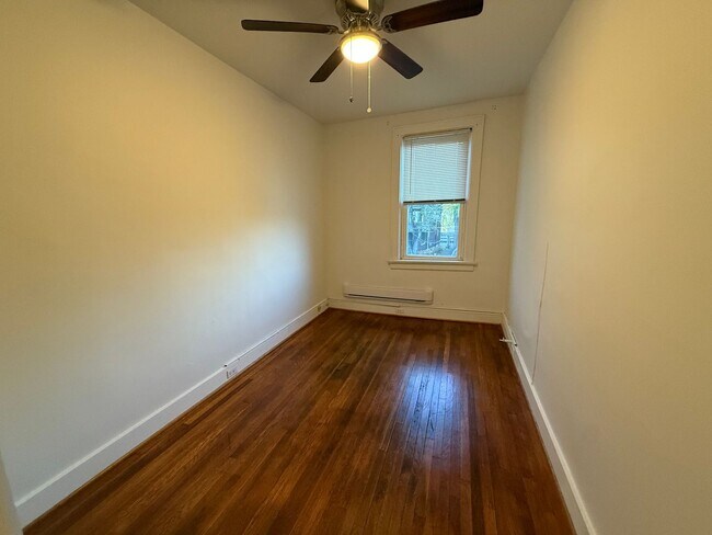 Building Photo - 204-204 S Braddock Ave