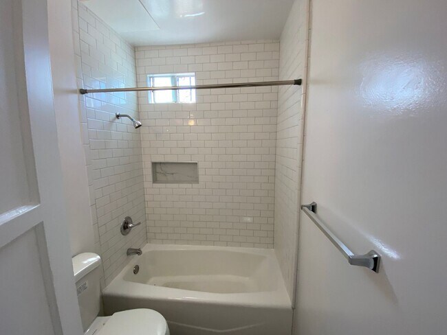 Building Photo - 4080-4084 Leimert Blvd (On sale)