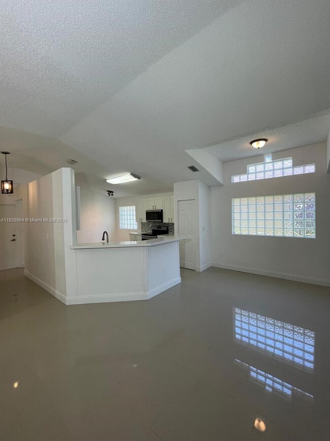 Building Photo - 4136 Sapphire Terrace