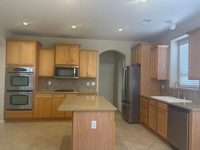 Building Photo - 8931 Ashton Loop NE