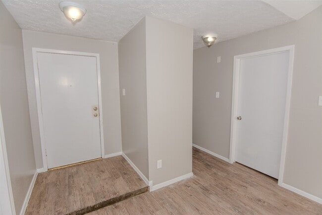 Building Photo - 20031 Woodhall Ln