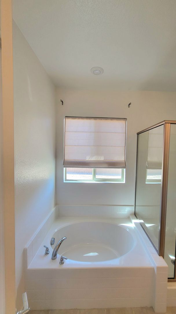 Building Photo - 5447 Splendido Ave
