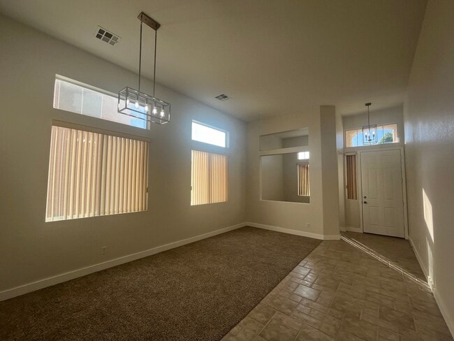 Building Photo - single story, 3 bed, 2 bath, 2 car garage in gated community in Summerlin