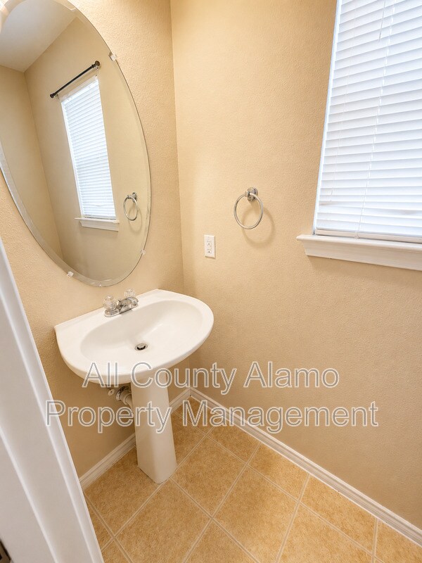 Building Photo - 4919 Celtic Cor