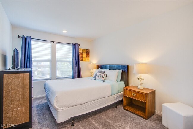 Building Photo - 9858 W Meranto Ave