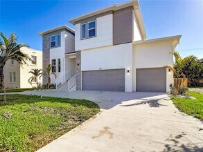 Building Photo - 410 S Westshore Blvd