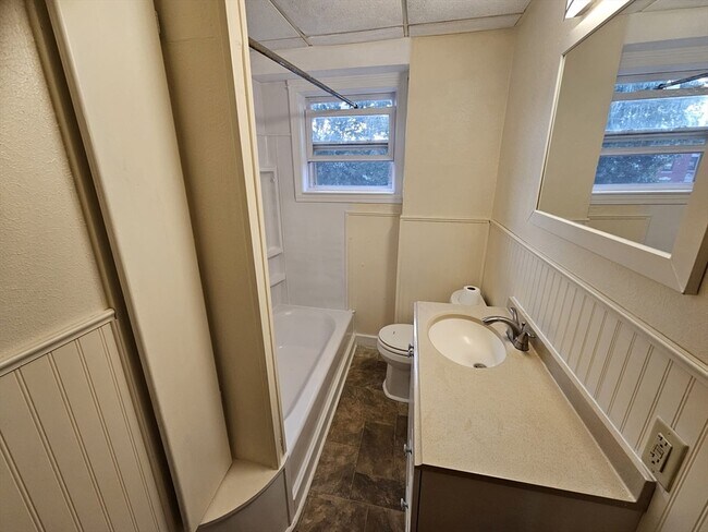 Primary Photo - 26 Marchand St