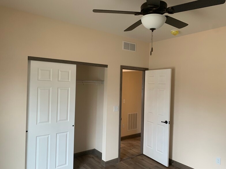 Building Photo - 514 Gillham St