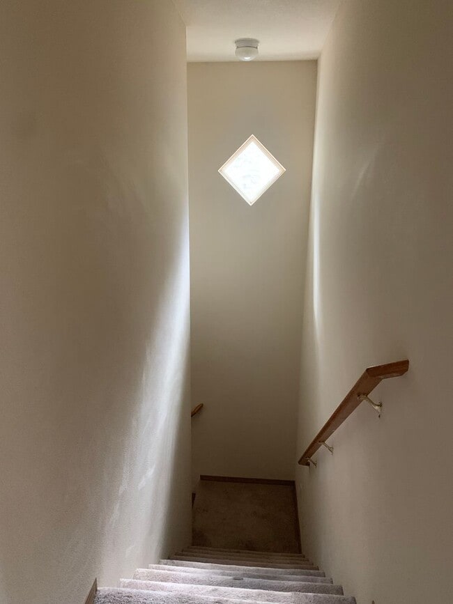 Building Photo - Splendid 3-bdr/2.5 bath home in the beautiful Buck Run Community in Sisters, OR!