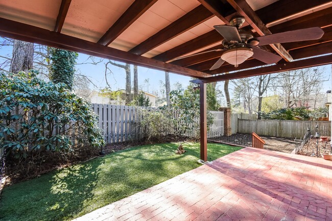 Building Photo - 5BR / 5BA Executive Home in Devonshire Court | 3,600 Sq Ft | Walk to Park and Pool