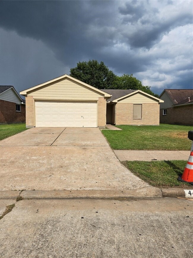 Building Photo - 4422 Wee Lassie Ln