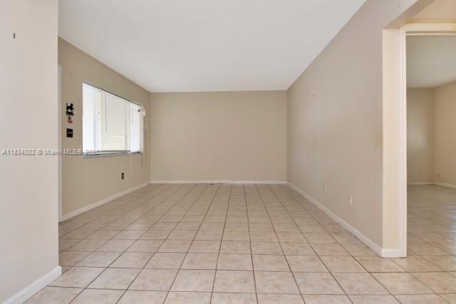 Building Photo - 2101 NE 68th St