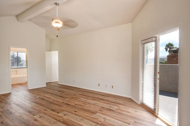Building Photo - 2412 Via Marina