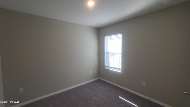 Building Photo - 542 Armoyan Wy