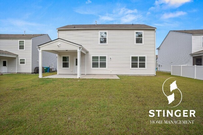 Building Photo - 70 Keowee Ln