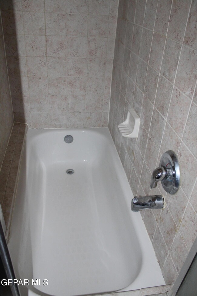 Building Photo - 4056 Tibuni Pl