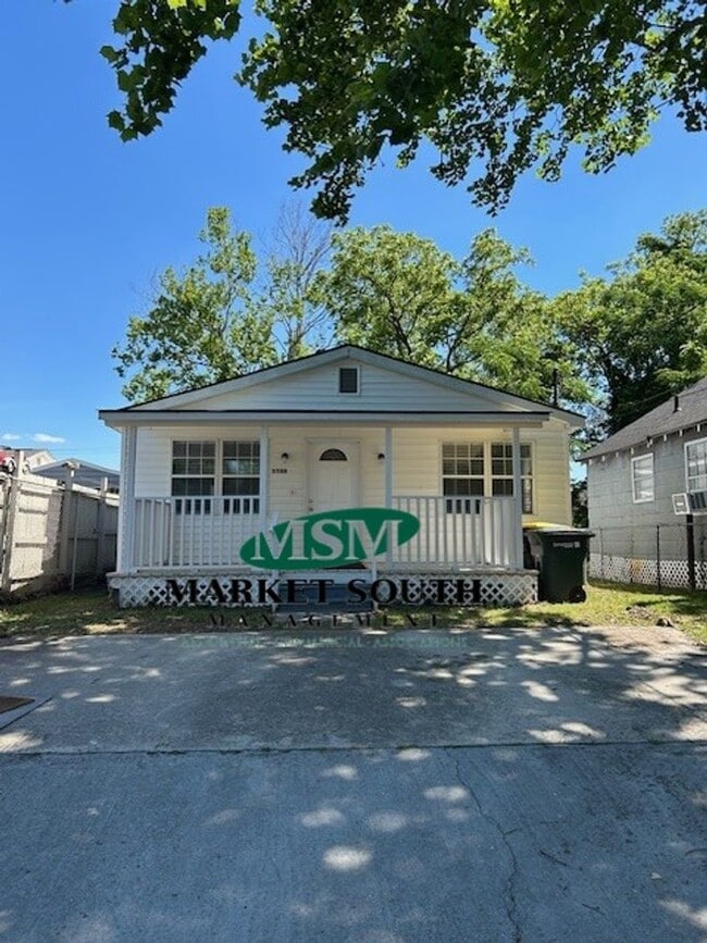 Building Photo - 3508 Haslam Ave