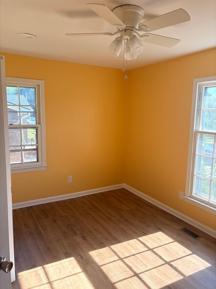 Building Photo - 509 Highland Park Dr