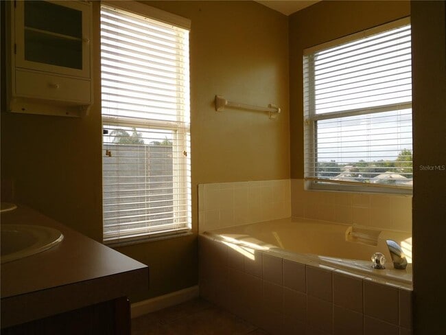 Building Photo - 15903 Bay Vista Dr