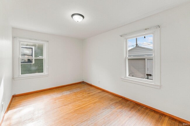 Building Photo - 470 Charlotte Ave