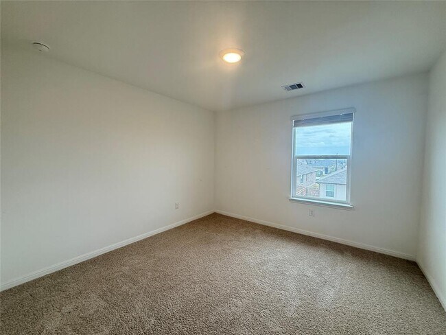 Building Photo - 120 Calla Ln