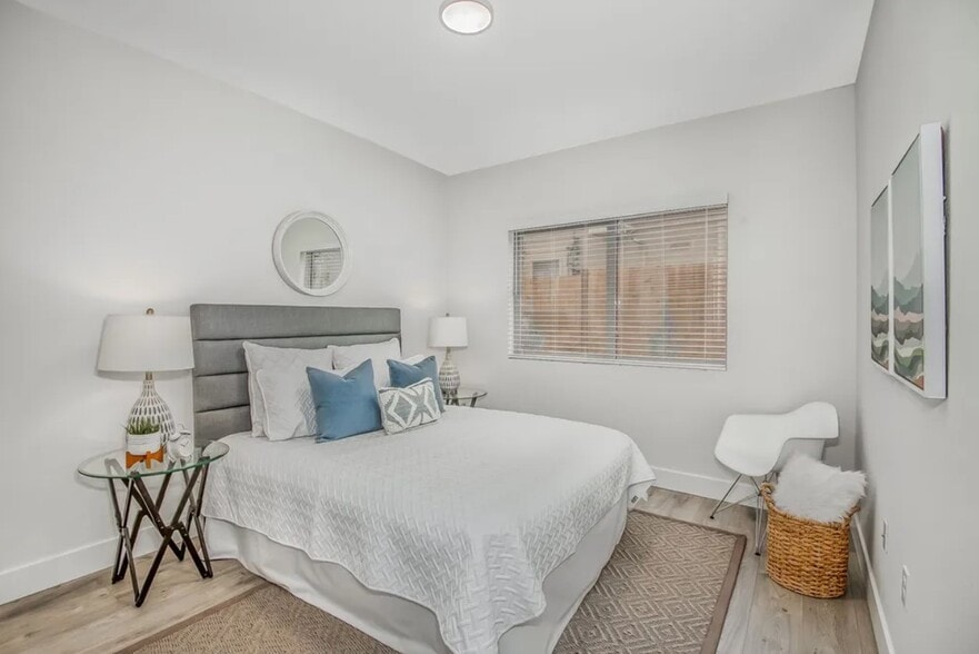 Building Photo - Mt. Tabor Villas