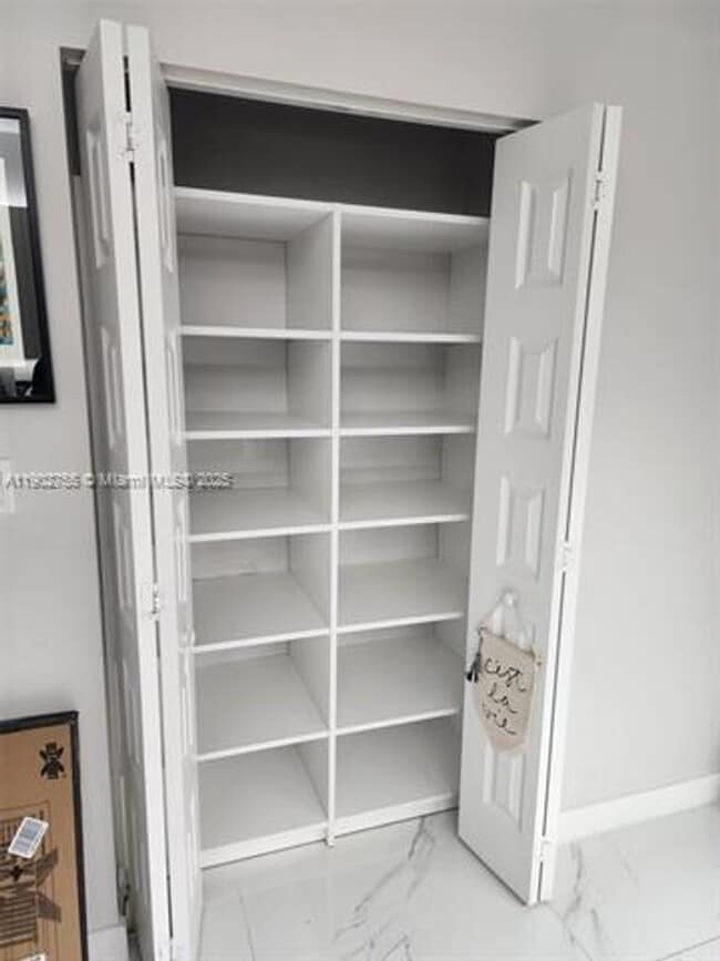 Building Photo - 8363 NW 41st St