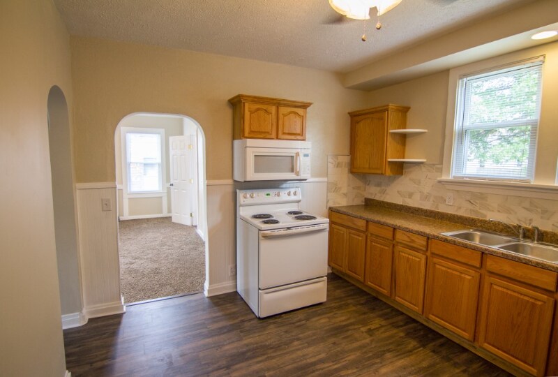 Building Photo - 4015 Church St