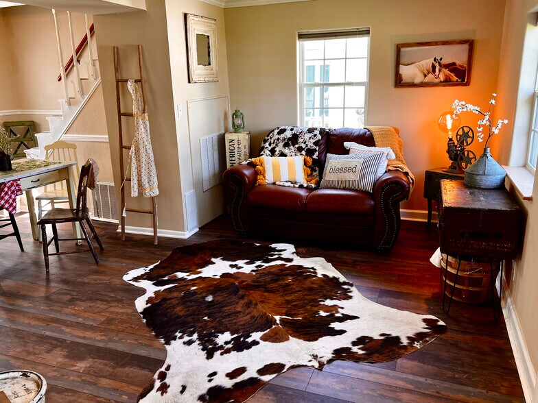 Building Photo - 7736 29th Ave