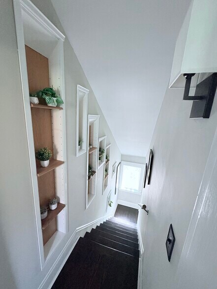 Building Photo - 2733 Willard Ave