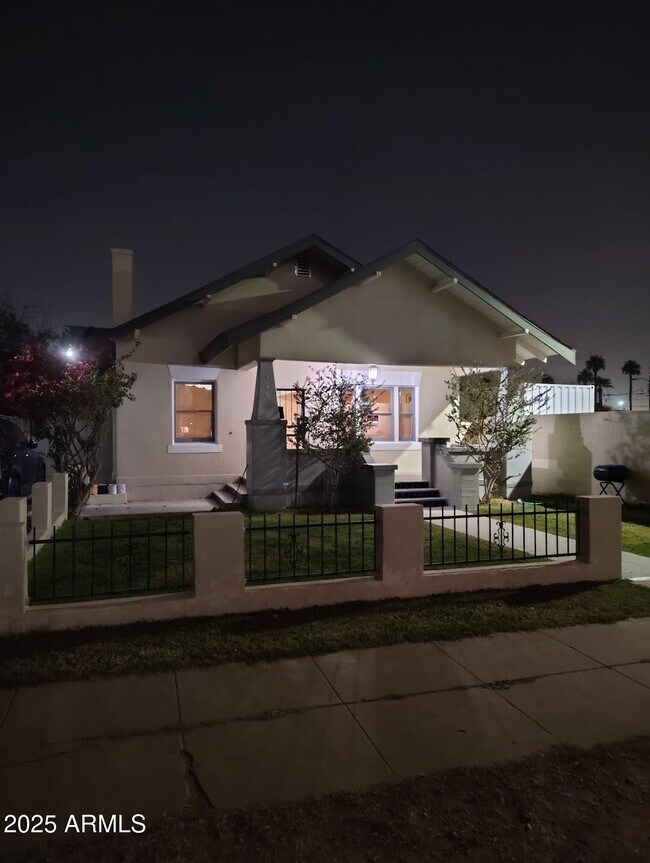 Primary Photo - 126 N 9th Ave