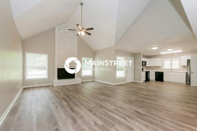 Building Photo - 4 Bedroom Pet-Friendly Home in MORROW, GA ...