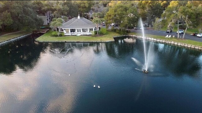 Building Photo - 850 Mallery St