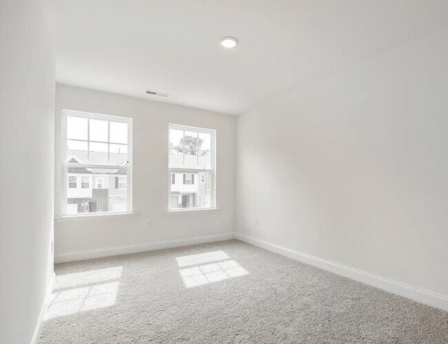 Building Photo - 53 Lavender Ln