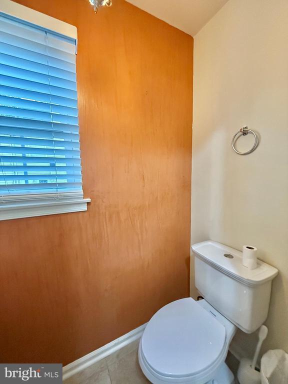 Building Photo - 5500 Woodlawn Manor Ct