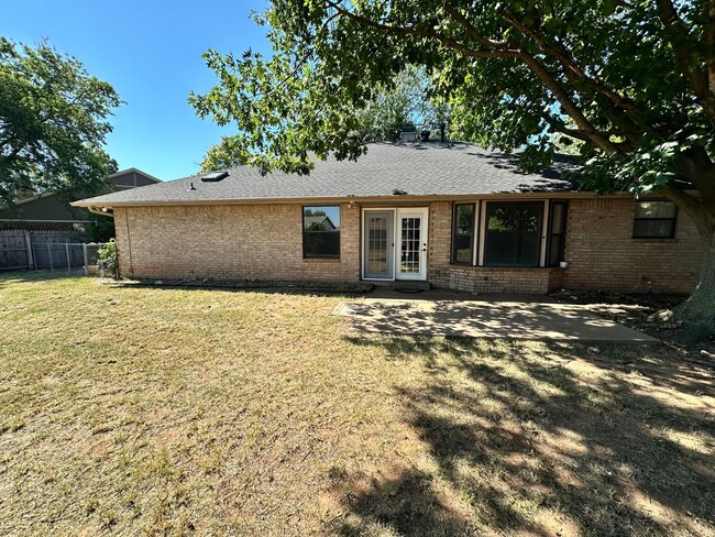 Building Photo - Nice Edmond 3 Bed Home