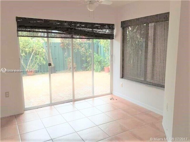 Building Photo - 6865 SW 164th Ct