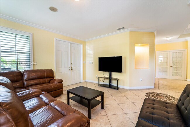 Building Photo - 200 SW 87th Path