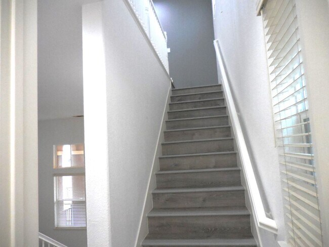 Building Photo - **SPECIAL! One Month Free!** - Spacious Madison Townhome Near Travis AFB with Solar & Garage